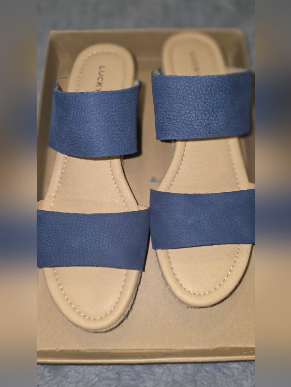 Lucky Brand Wyntor Navy Sandals